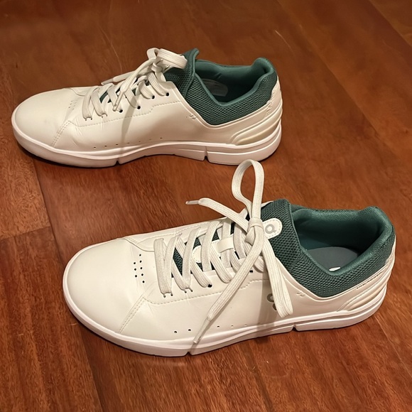 The Roger On Cloud Shoes - Picture 2 of 6